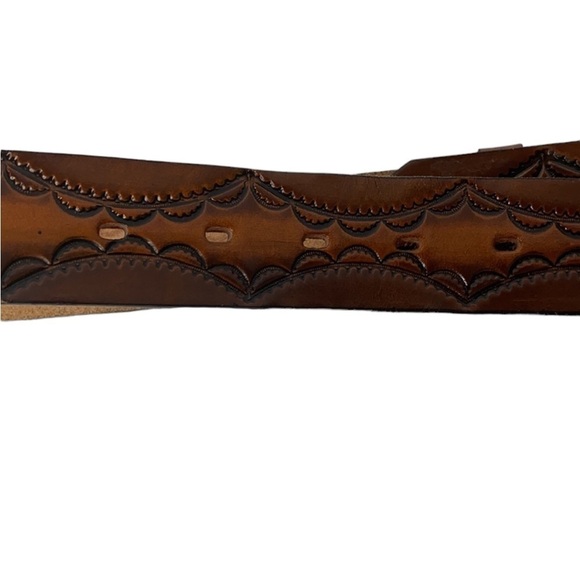 Vintage Cowhide Brown Tooled Leather Cowgirl Belt - Picture 6 of 9